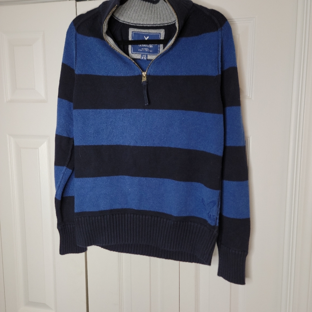 American Eagle men's pullover